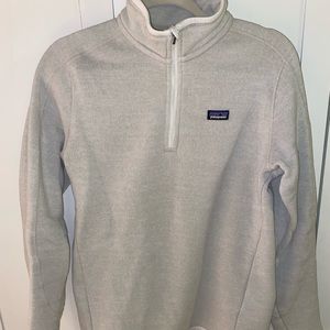 Patagonia quarter zip size L